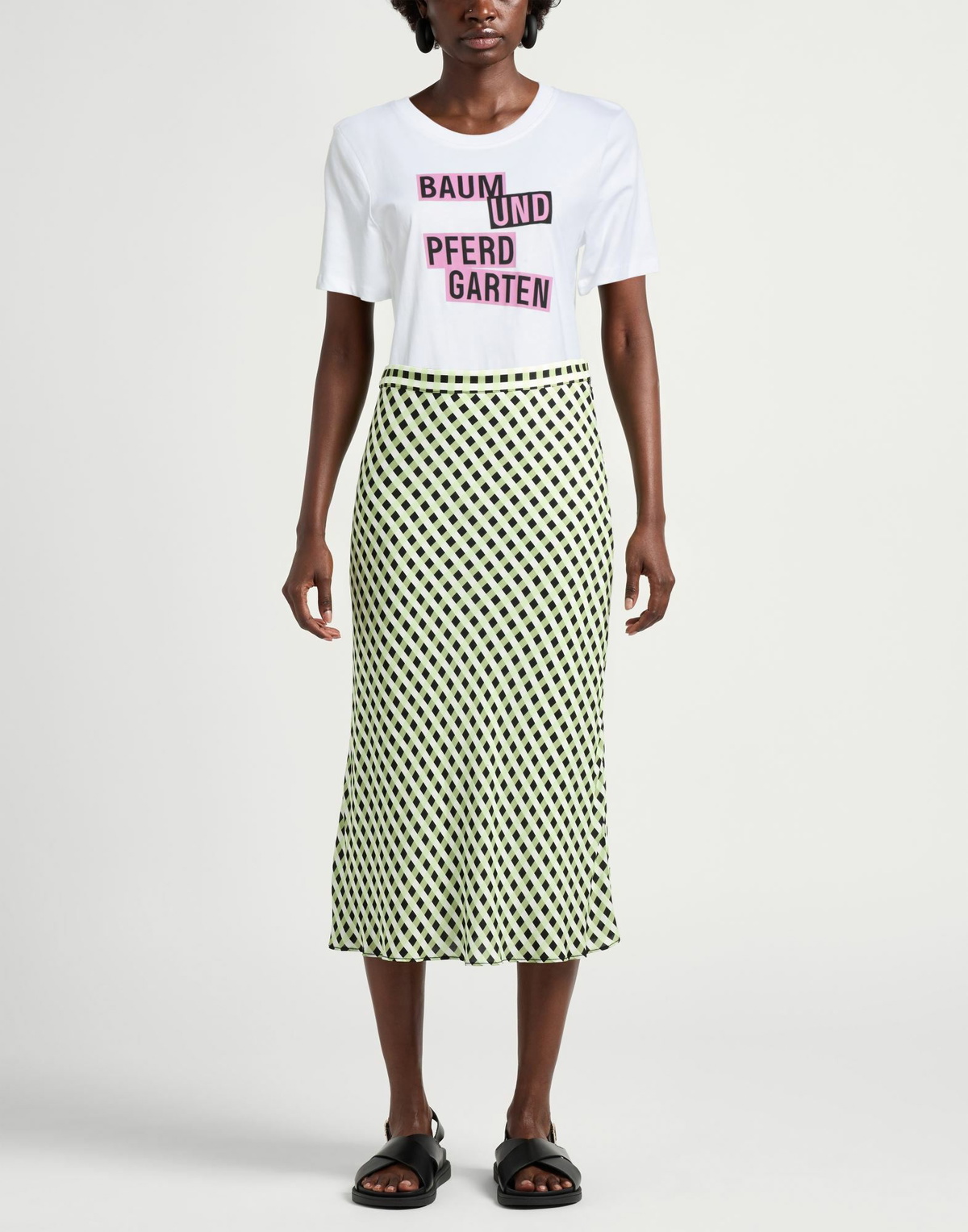 Baum Und Pferdgarten Womens T-shirt in White