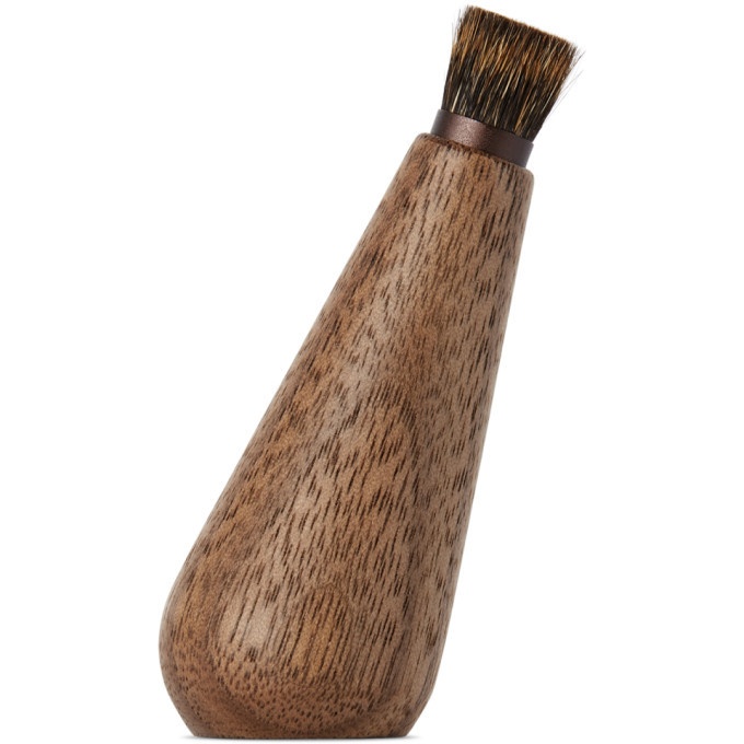 Photo: Shaquda Walnut and Pine Squirrel Cleansing Nose Brush
