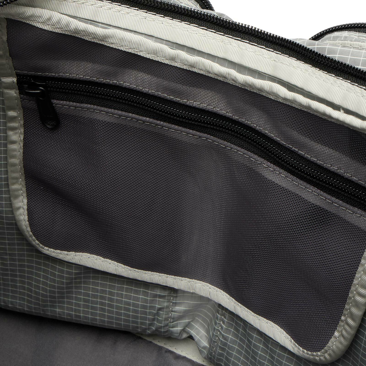 The North Face Men's Never Stop Tote Bag in Cumulus Cloud 