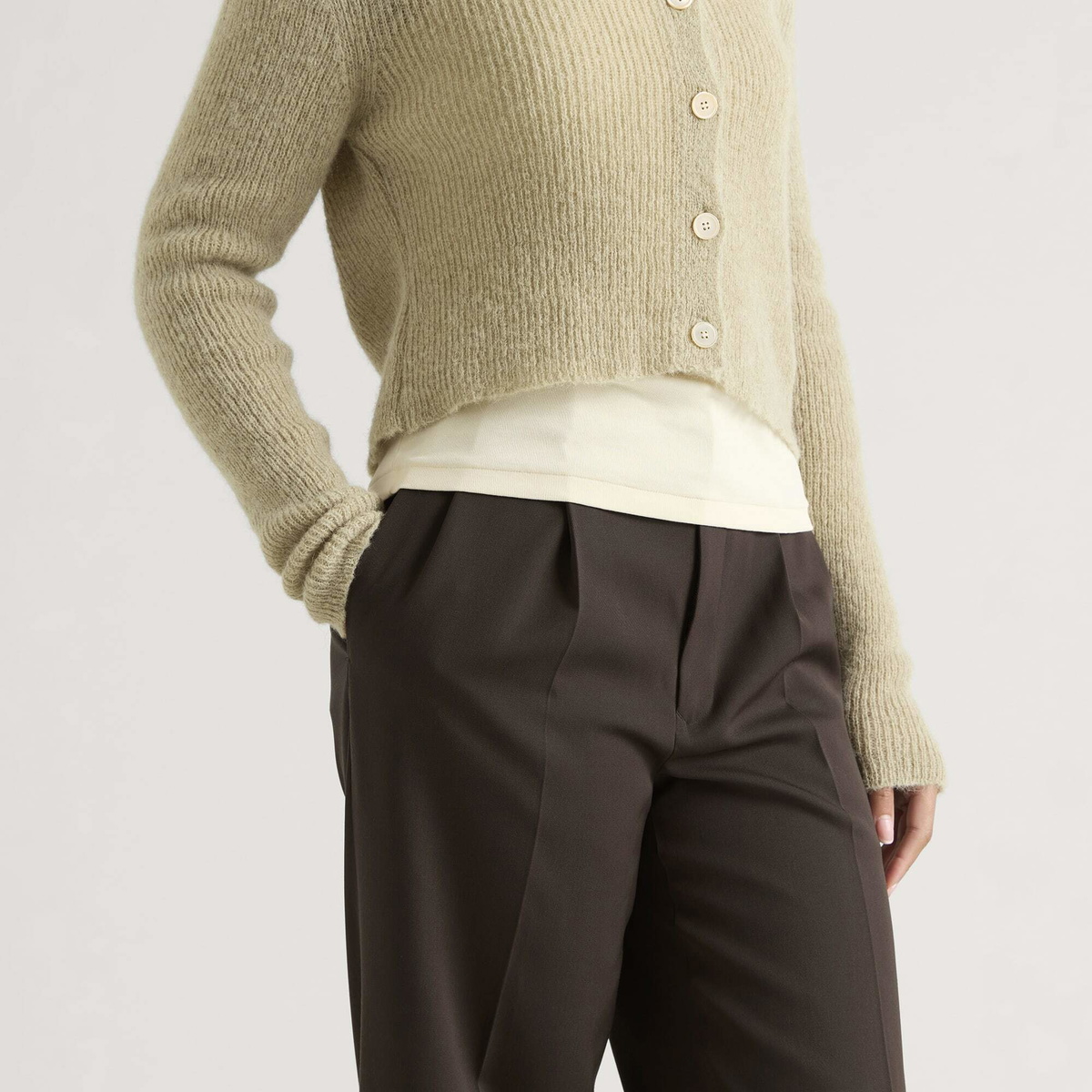Auralee Women's Gabardine Two-Tuck Slacks in Dark Brown
