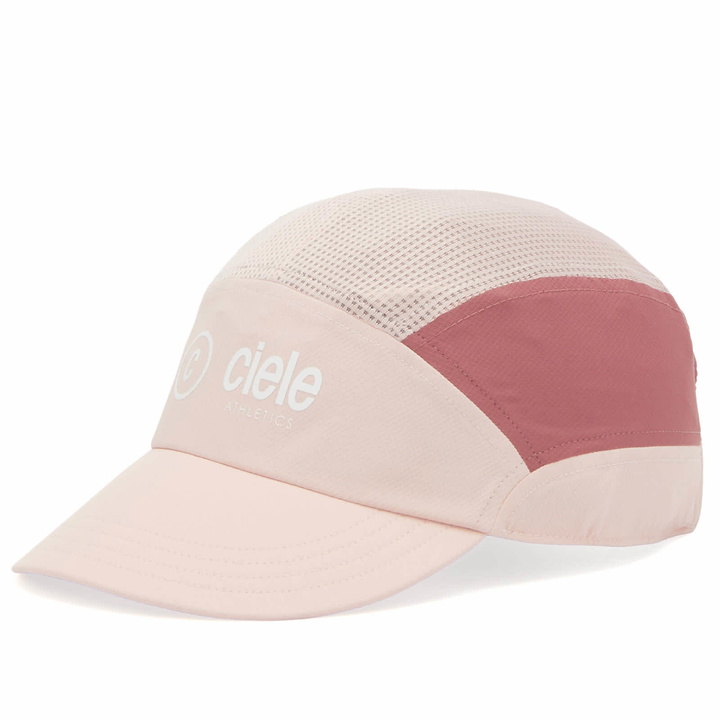 Photo: Ciele Athletics Classic FST Cap in Peachskin