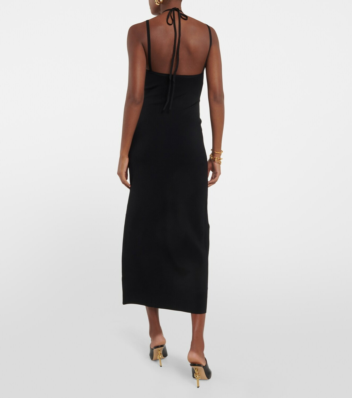 sir the label suvi knit midi dress How I would sew the Suvi Knit Dress by Reformation #theresapatternforthat Using the Heart Neckline Top & Dress by Siirii Studio: 1. Soften the neckline to be more similar to the