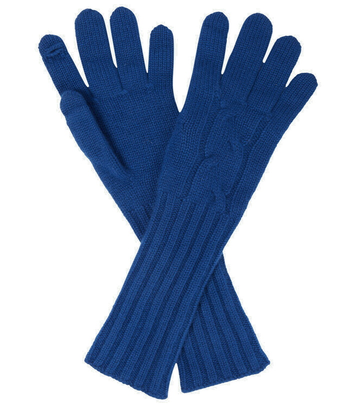 Photo: Loro Piana - Cashmere gloves