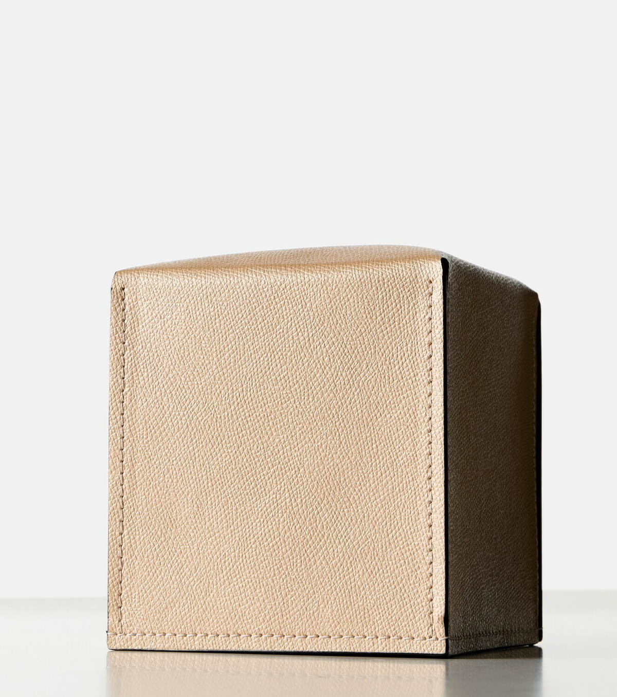 Giobagnara Leather tissue holder