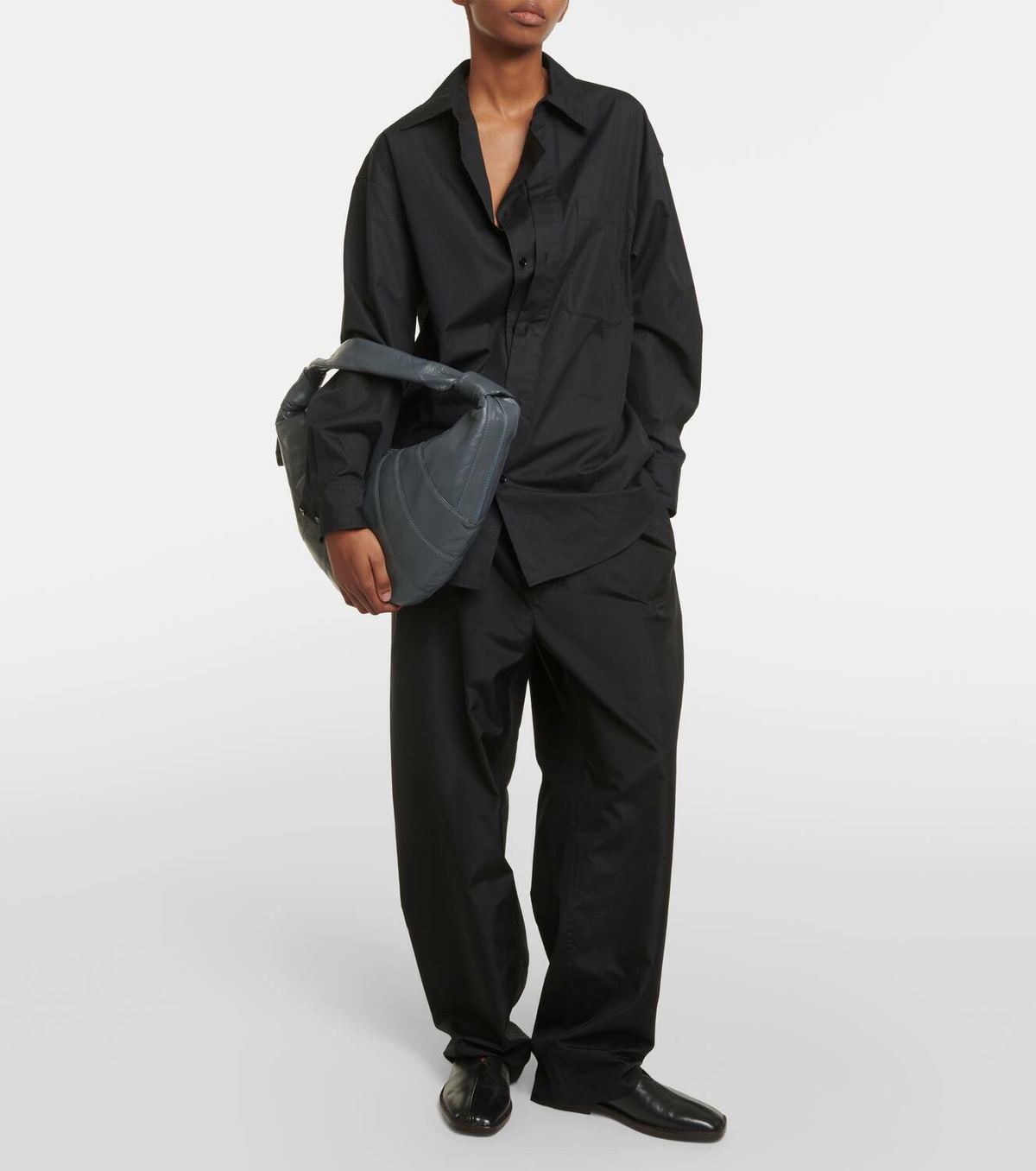 【関税込み】LEMAIRE グレー Fortune Croissant バッグ Lemaire Fortune Croissant leather shoulder bag Lemaire