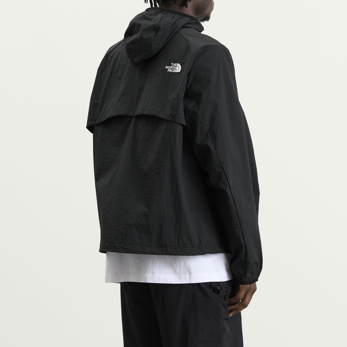 The North Face Men's NSE Wind Jacket in Tnf Black