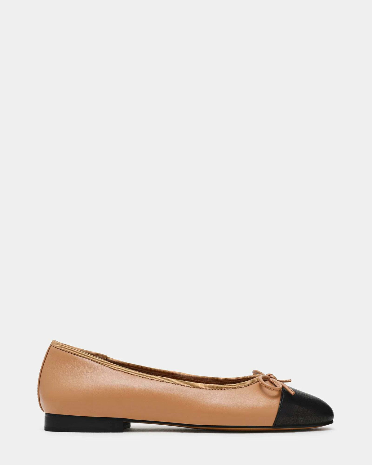 Steve Madden Kit Flats in Natural