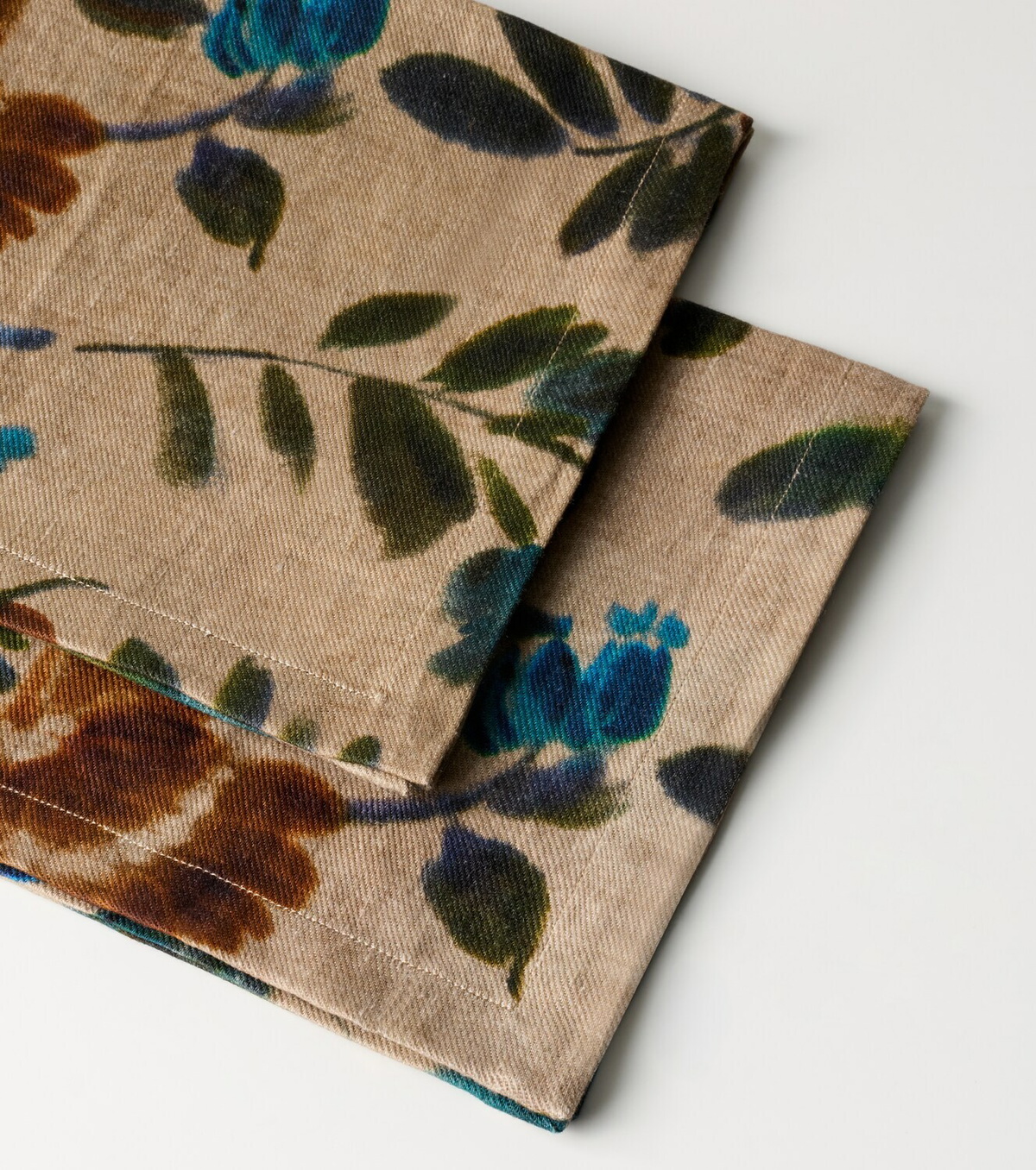 The House of Lyria Rosalia set of 2 floral linen napkins