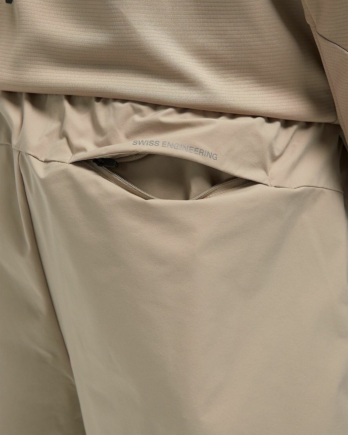 ON "5" Core Shorts Beige Mens Sport & Team Short