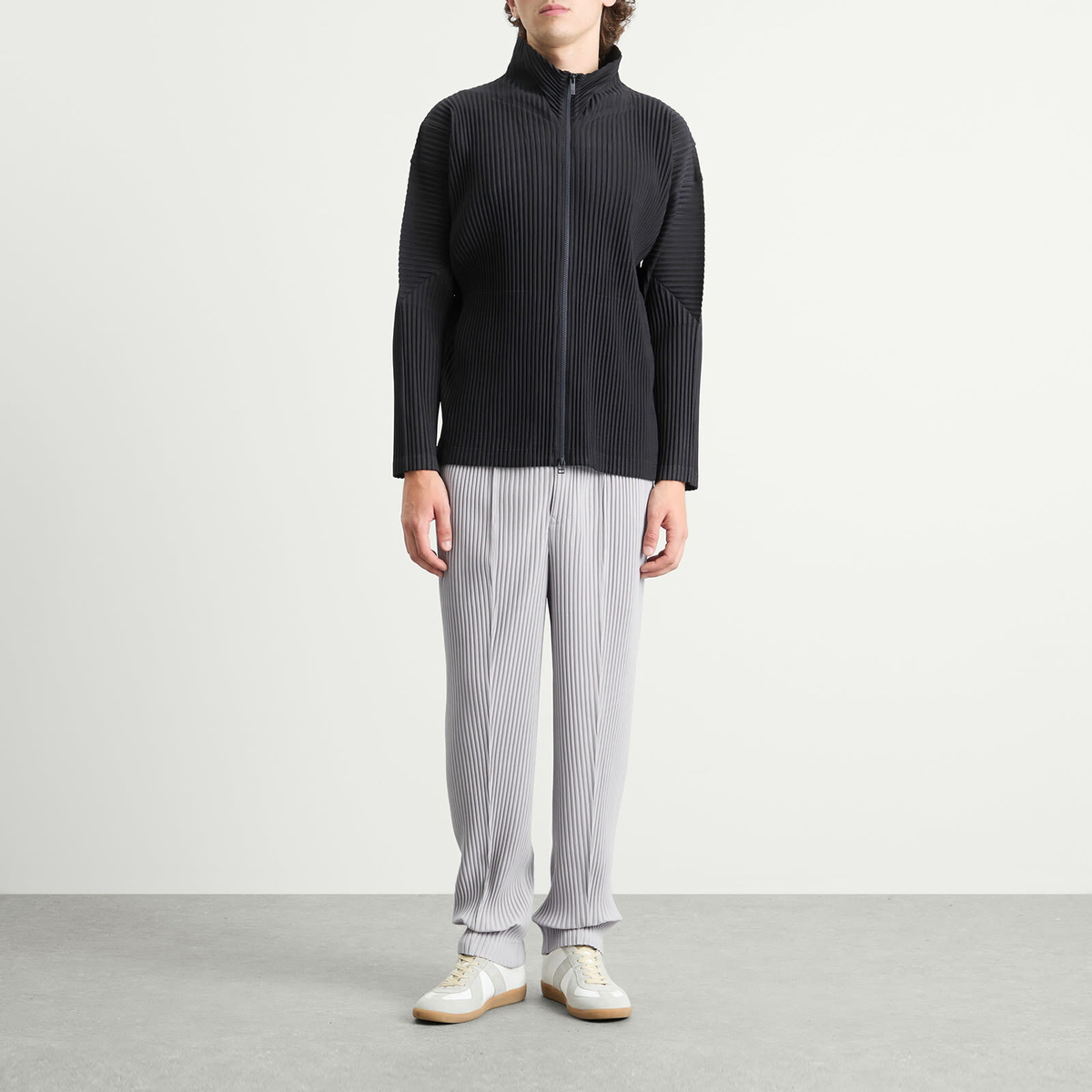 Homme plissé 2025 ベスト 2 ブラック HP53JK073 Homme Plissé Issey Miyake Pleated Sleeveless Jumpsuit