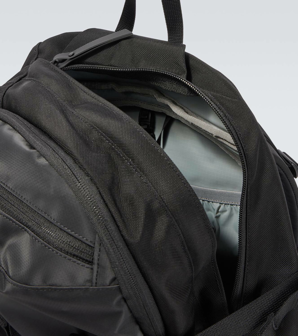 Peak Performance Vertical backpack Peak Performance