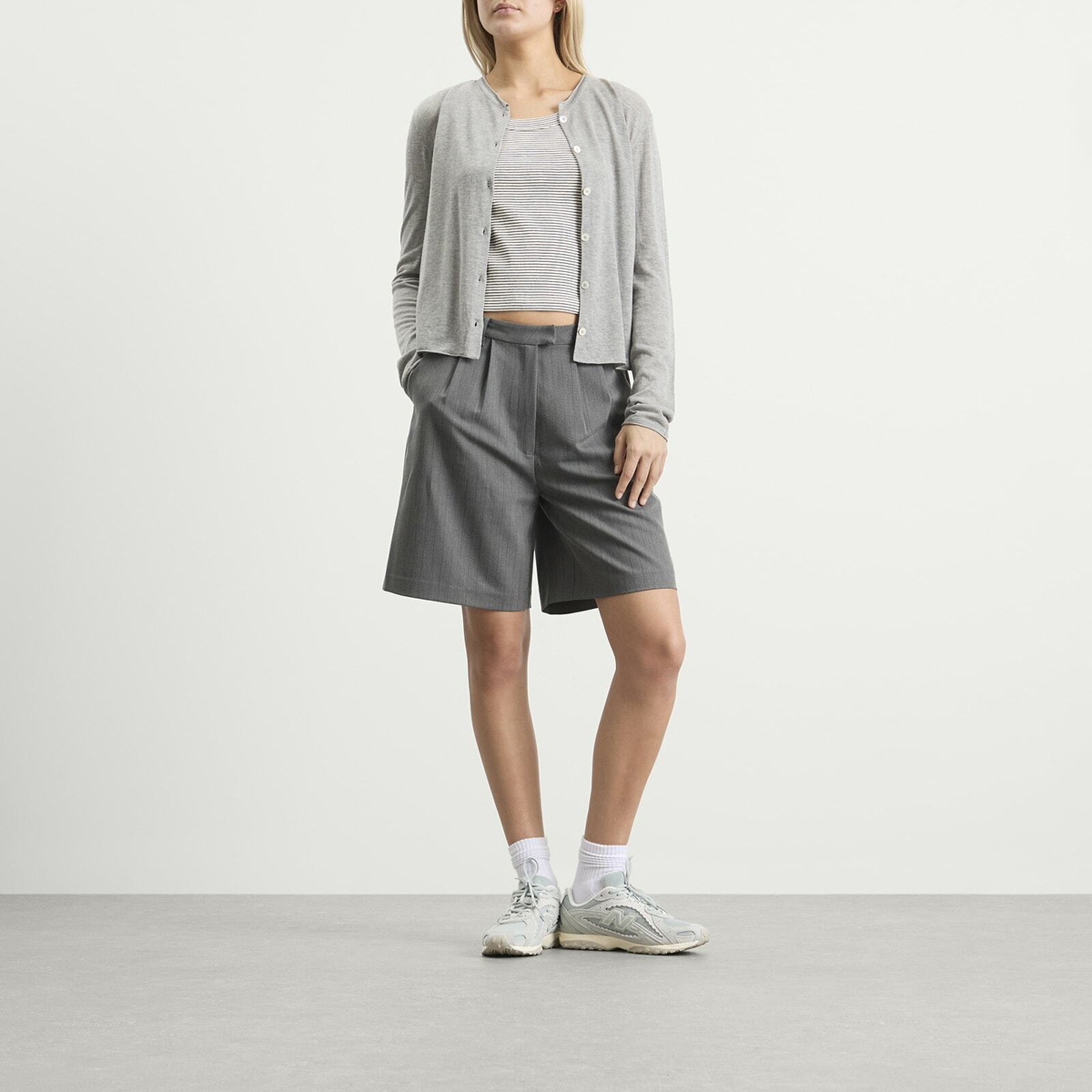 DUNST Women's Cardigan in Melange Grey