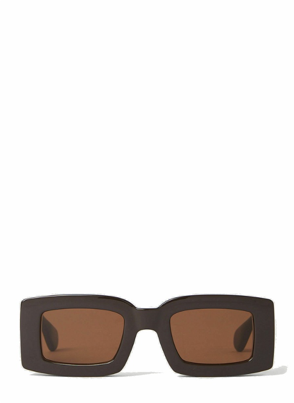 Photo: Jacquemus - Les Lunettes Tupi Sunglasses in Brown