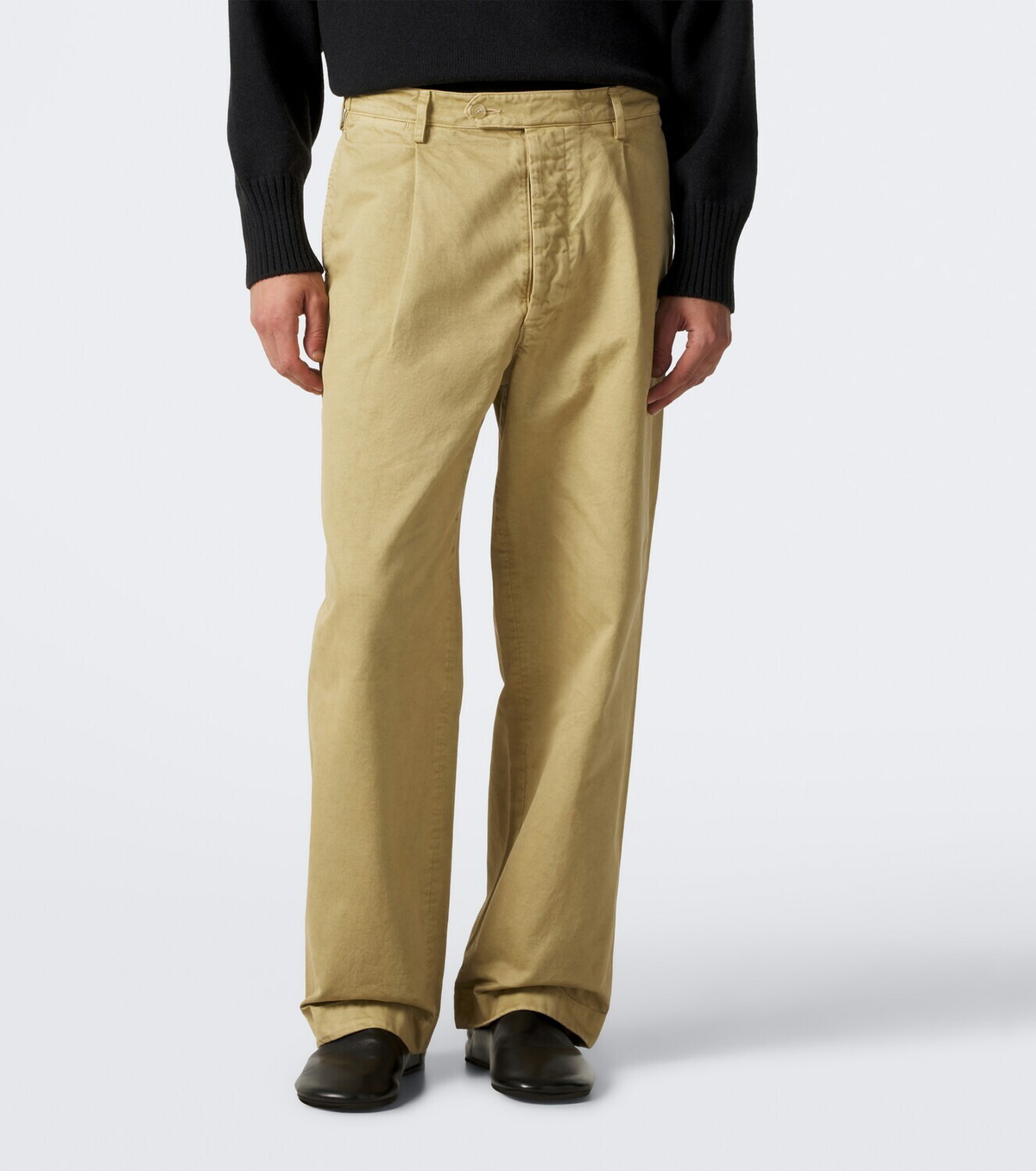 Auralee Pleated cotton chinos