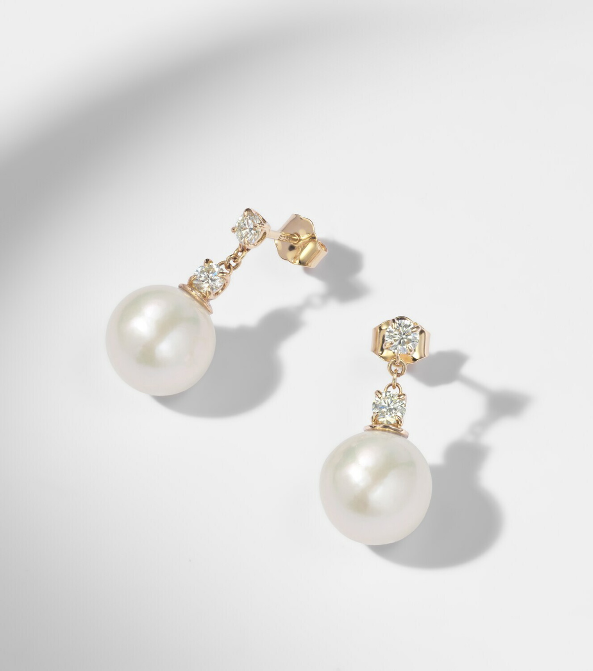 Stone and Strand Essential 14kt gold drop earrings with pearls and diamonds
