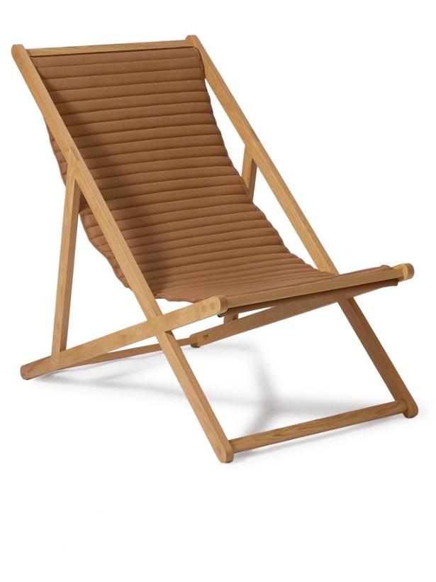 Photo: SSAM - Wood and Leather Deck Chair