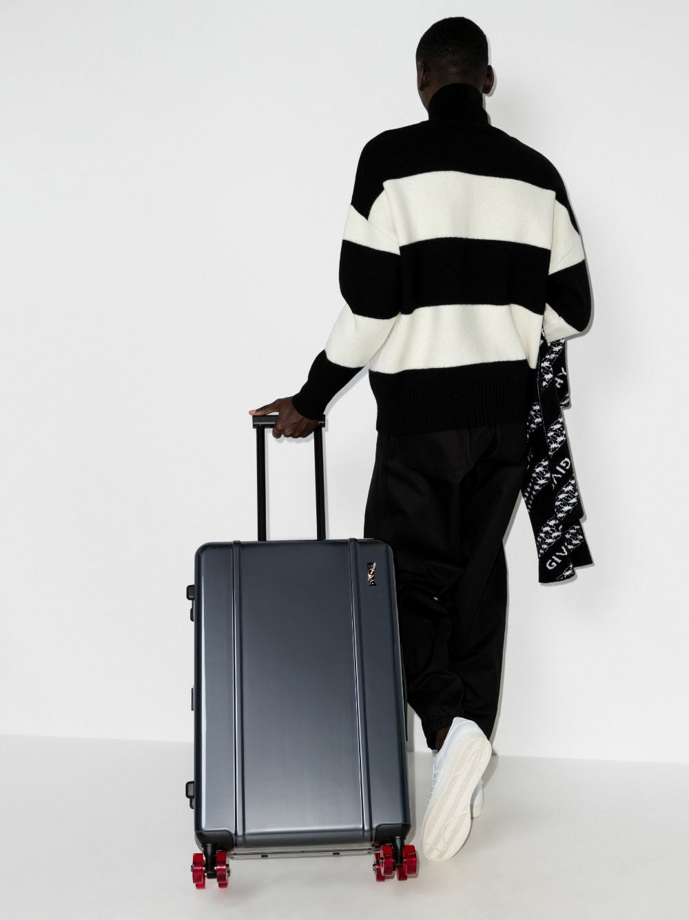 Floyd Check-In Suitcase