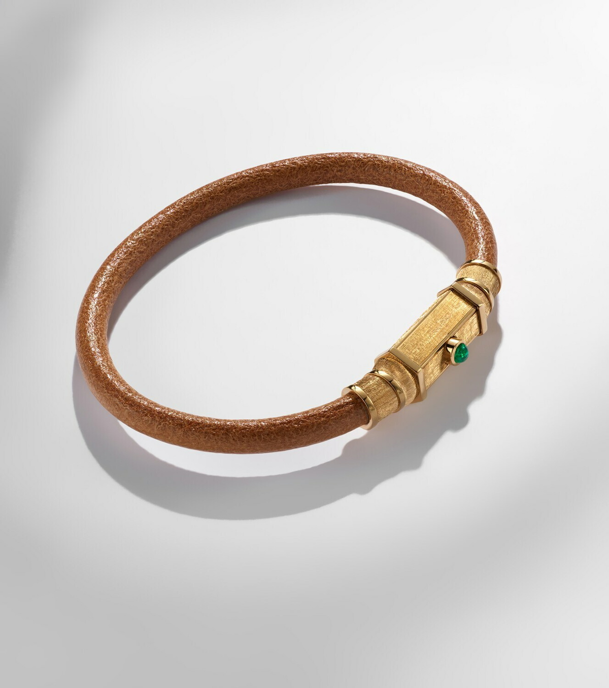 Marie Lichtenberg Lasso 18kt gold and leather bracelet with emeralds