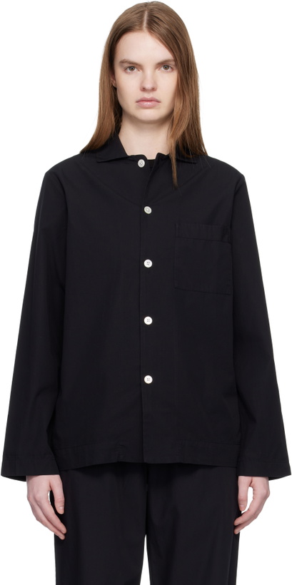 Photo: Tekla Black Poplin Long-Sleeved Pyjama Shirt