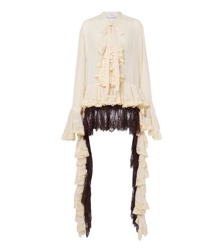 Photo: Xu Zhi Ruffled lace-trimmed chiffon blouse