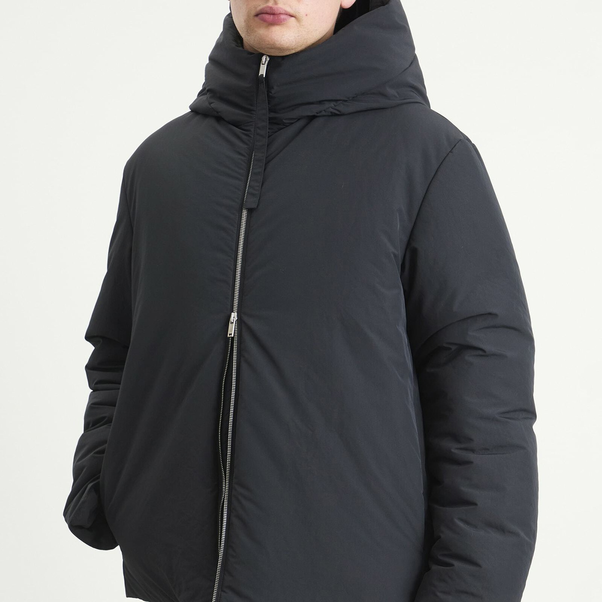 Jil Sander Men's Hooded Down Jacket in Black