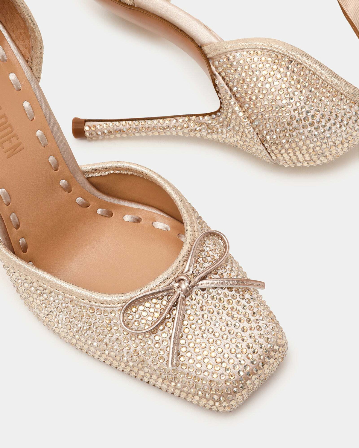 Steve Madden Larina-R Heels in Gold