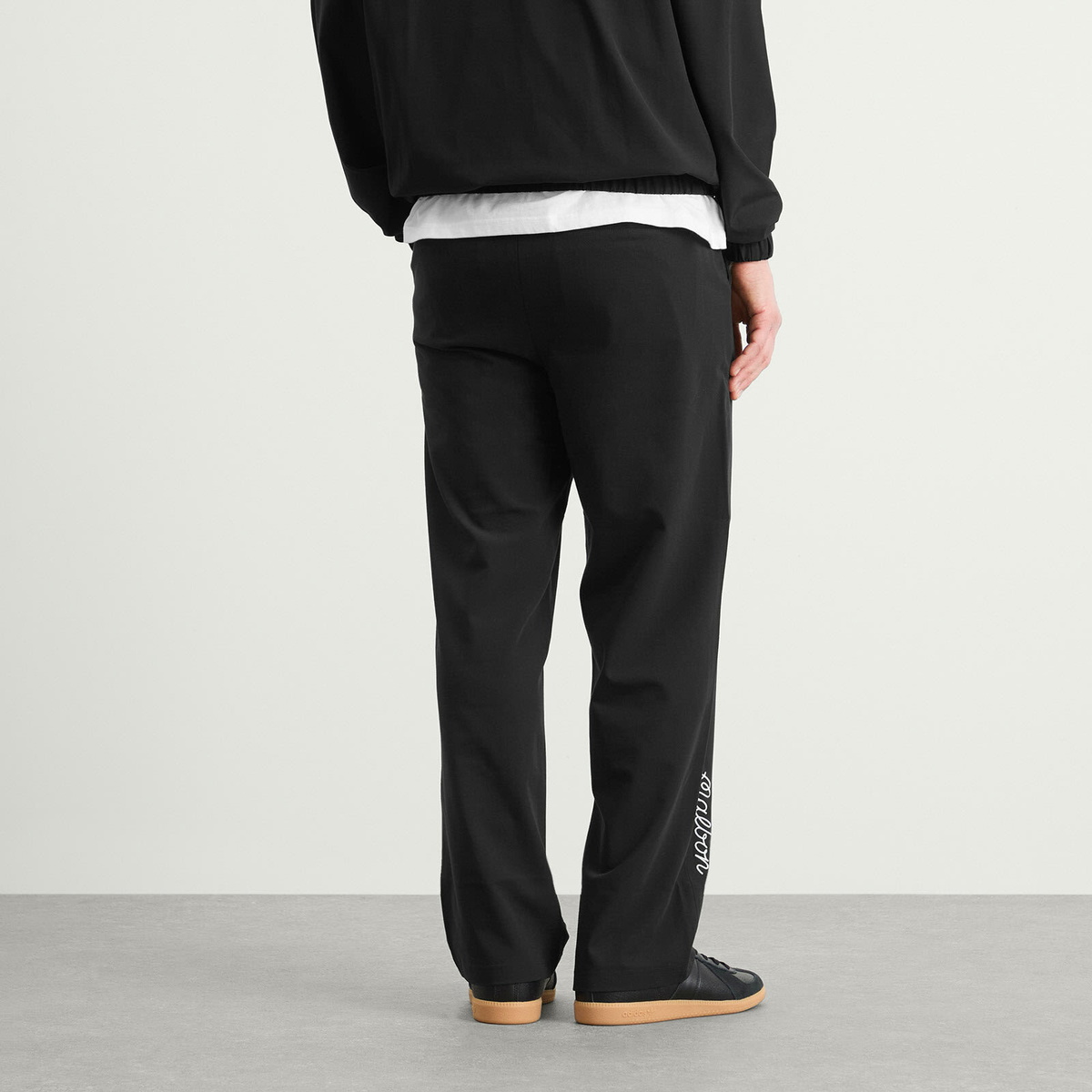 Malbon Men's Magnolia Coolcore Pant in Black