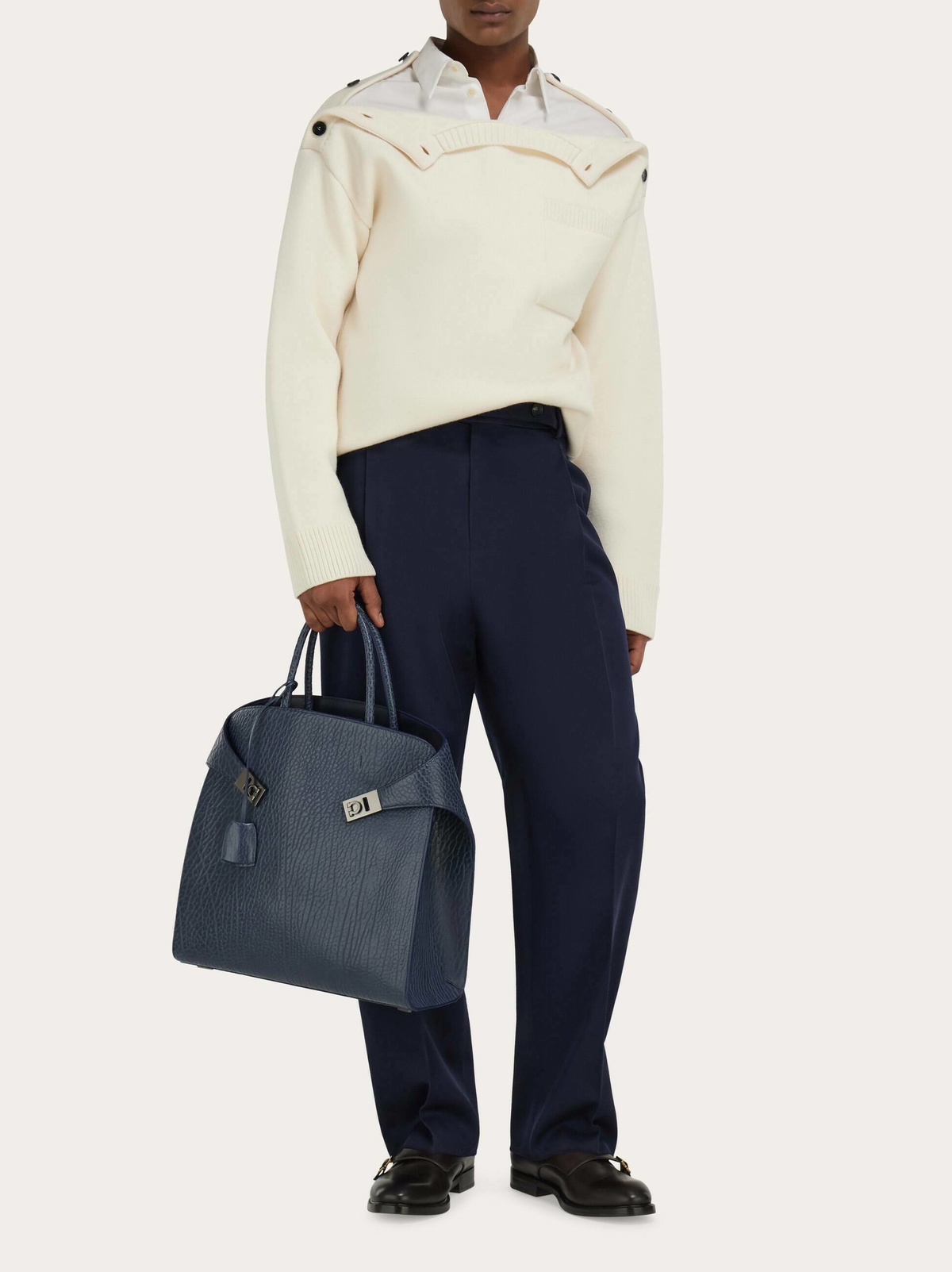 Ferragamo Mens Hug tote bag in Blue