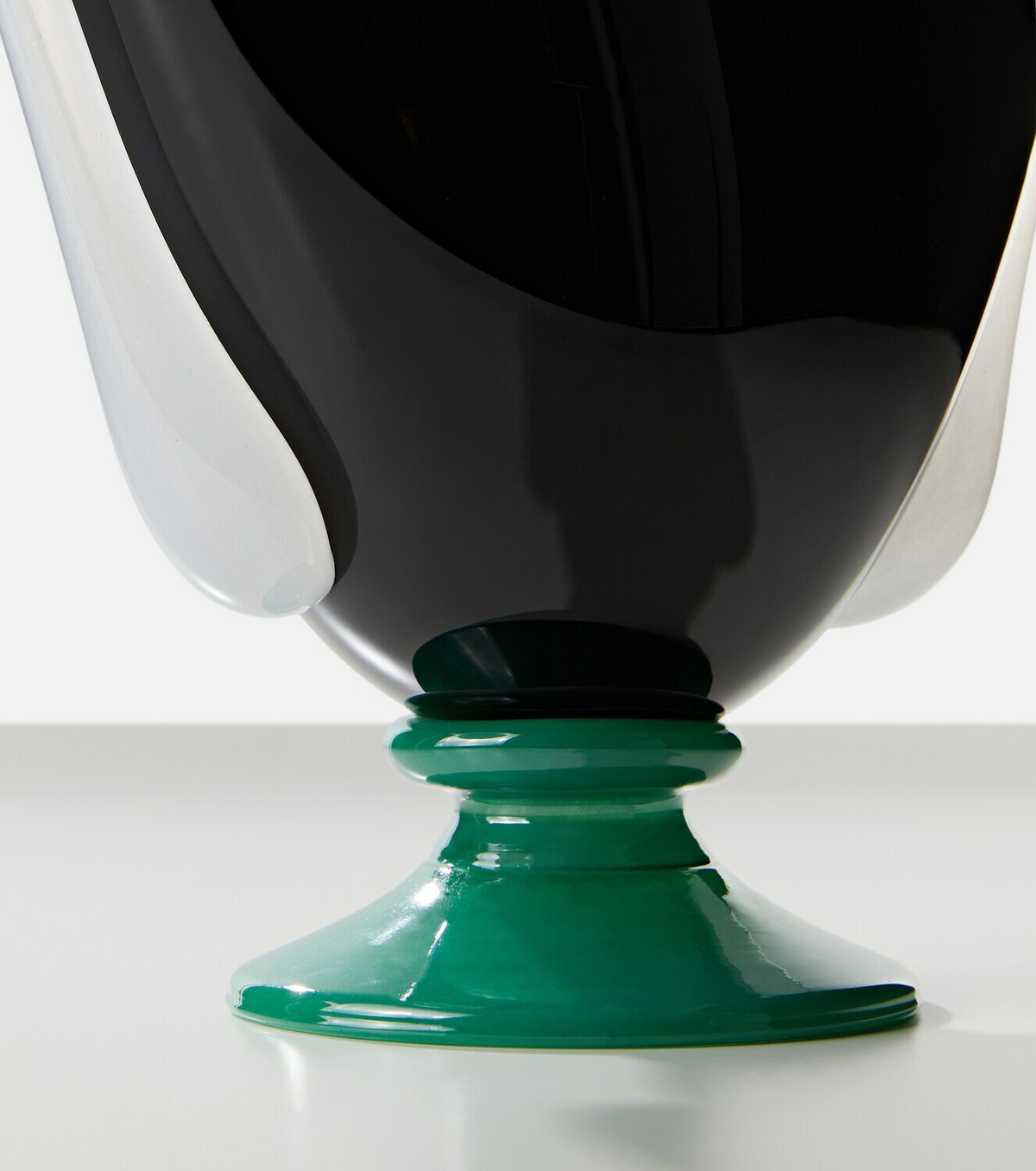 Akua Objects Karl glass vase