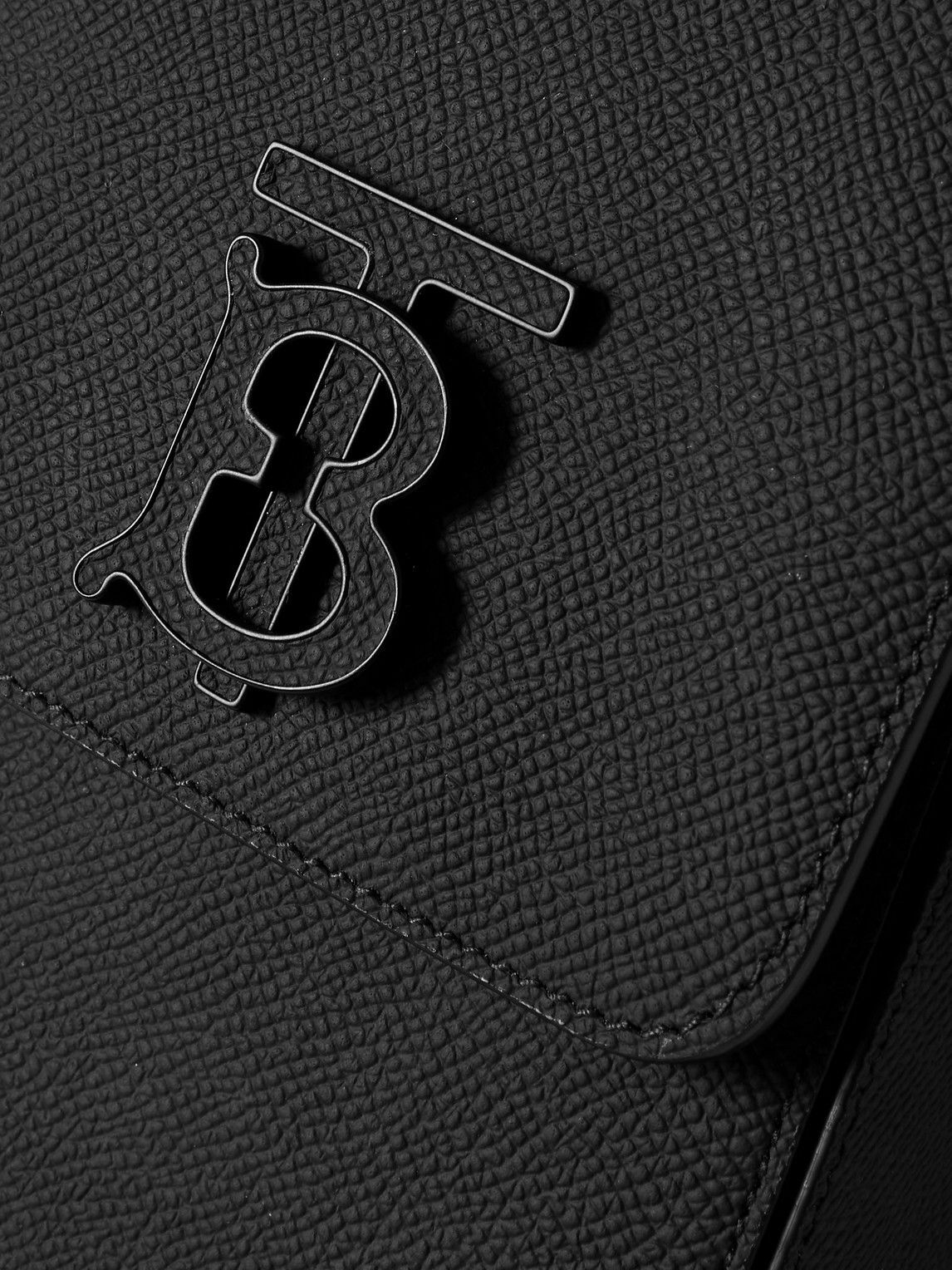 ＊BURBERRY＊ LEATHER PHONE CASE 関税/送料込 Burberry Leather Anne Crossbody Phone Case - Black Crossbody