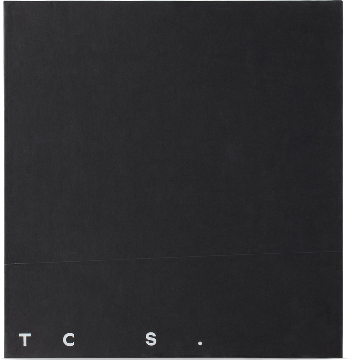 Photo: The Conran Shop Navy Pietra Engineered Stone Domino Set
