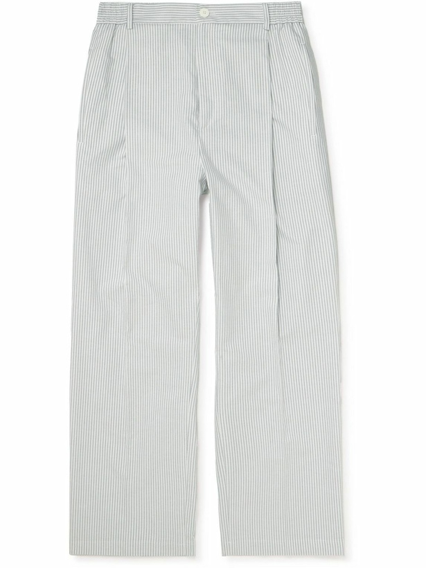 Photo: LE 17 SEPTEMBRE - Straight-Leg Pleated Striped Cotton Trousers - Gray