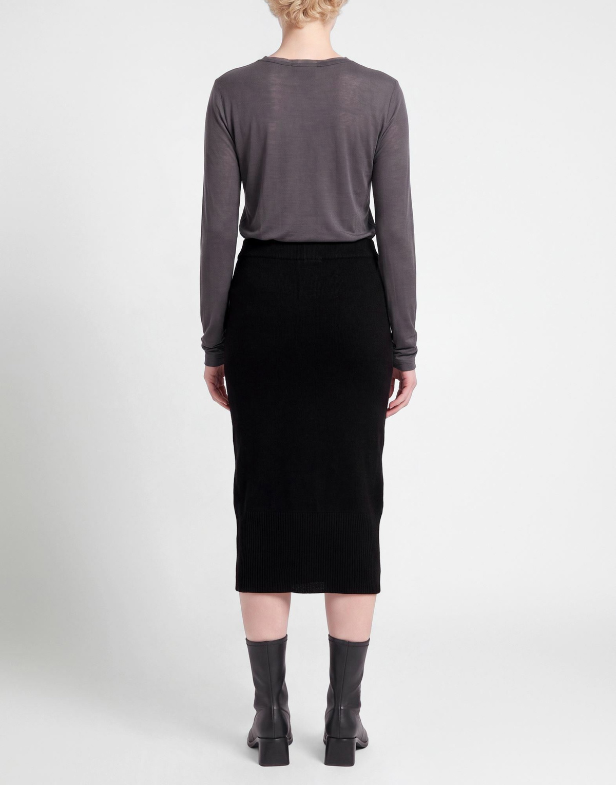 Jijil Womens Midi skirt in Black