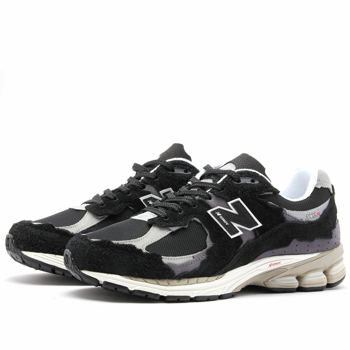 New Balance Men's M2002RDJ Sneakers in Black New Balance