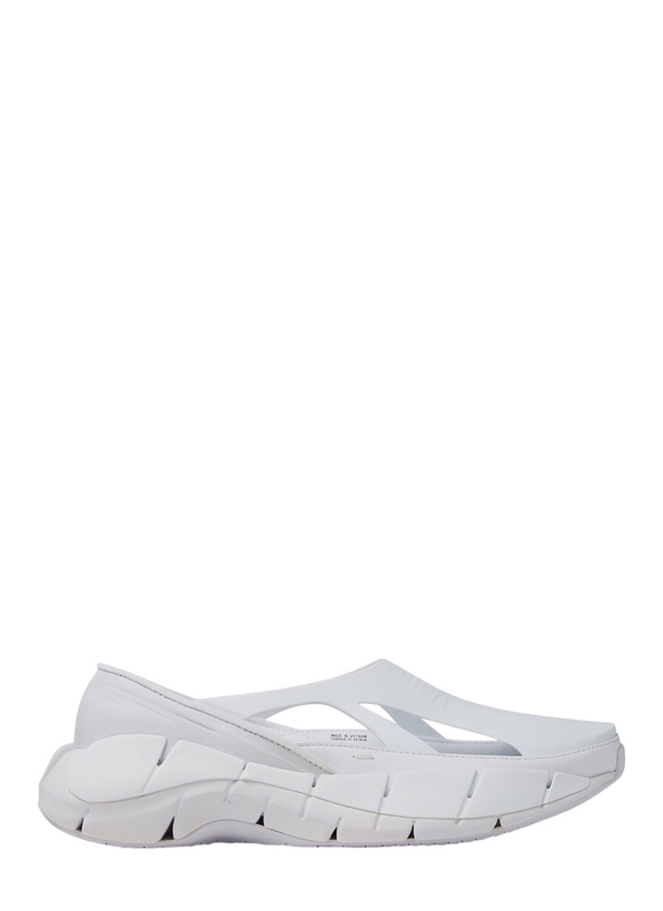 Photo: Maison Margiela x Reebok Tier 1 Croafer Sneakers
