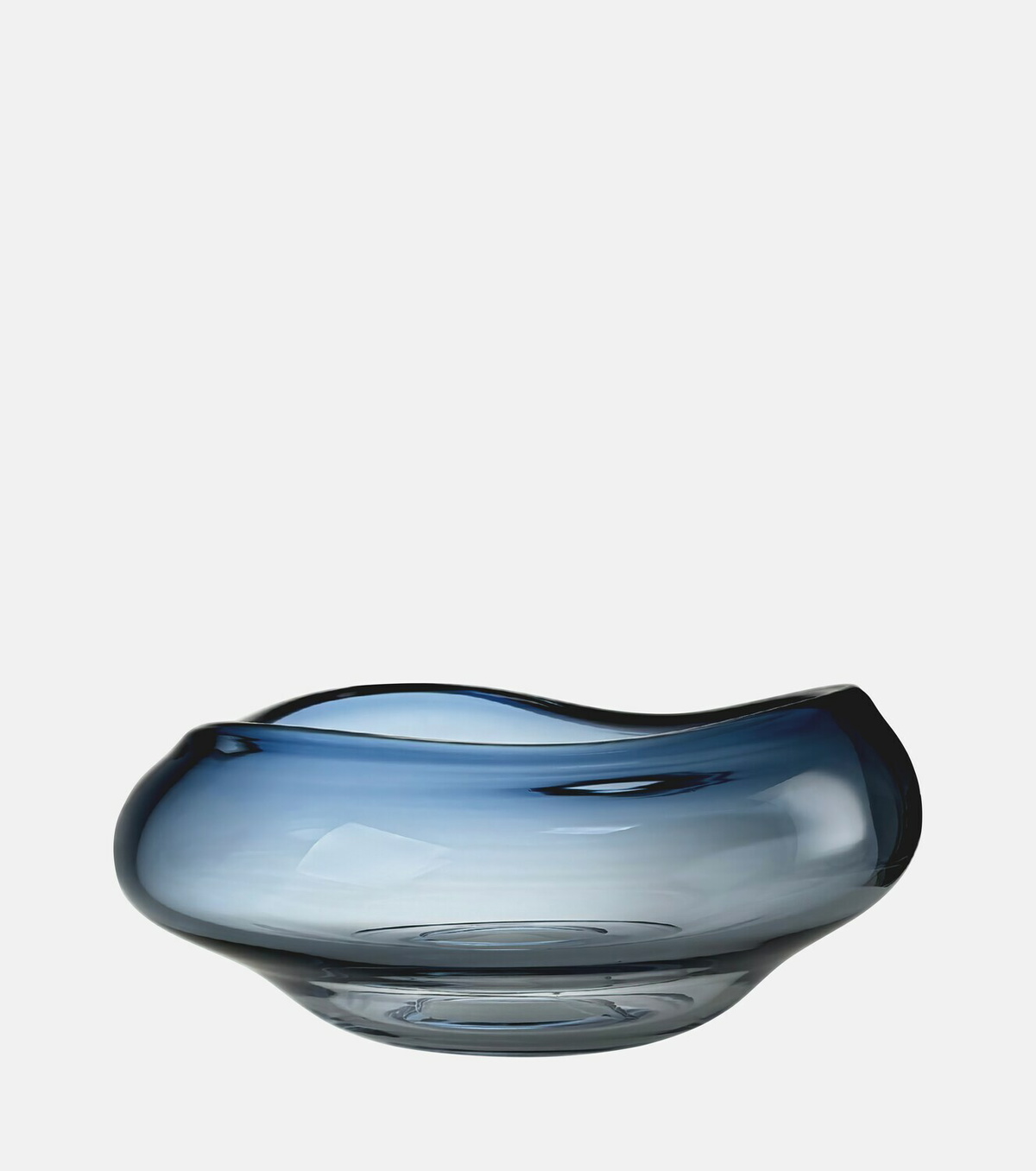 Alexa Lixfeld Gravity glass decorative object