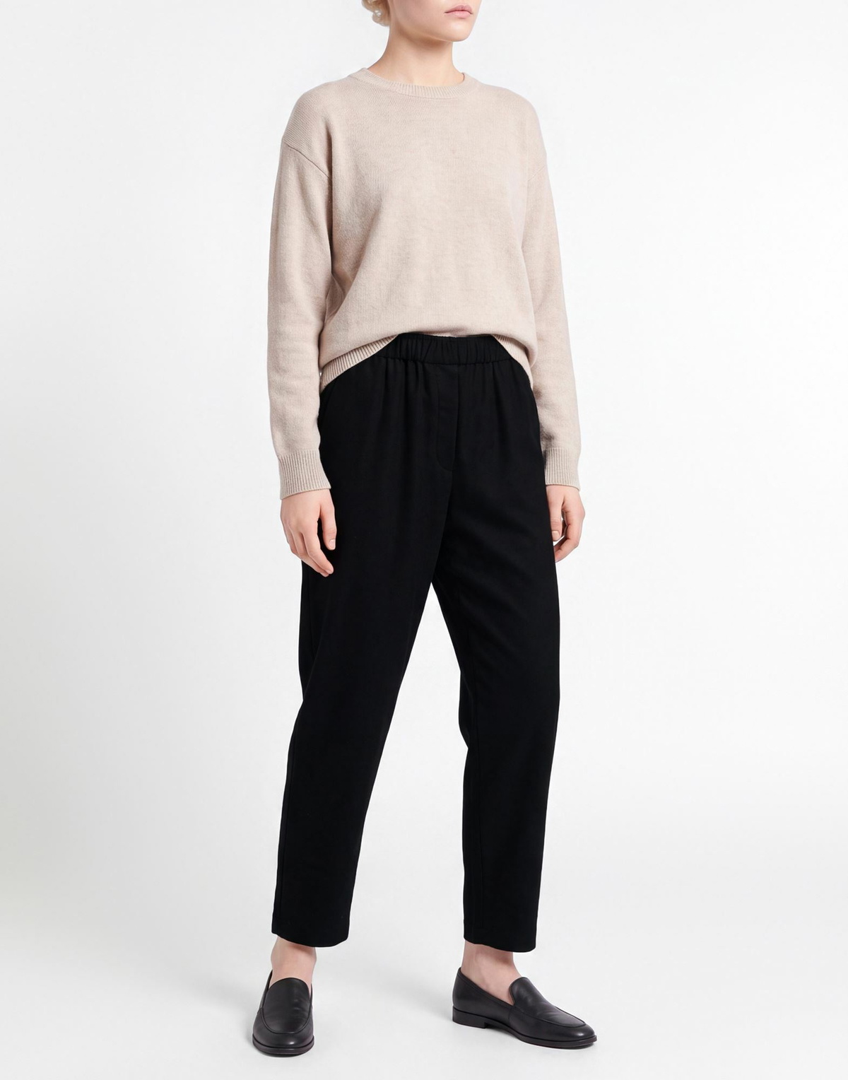 Giorgio Armani Womens Pants in Black