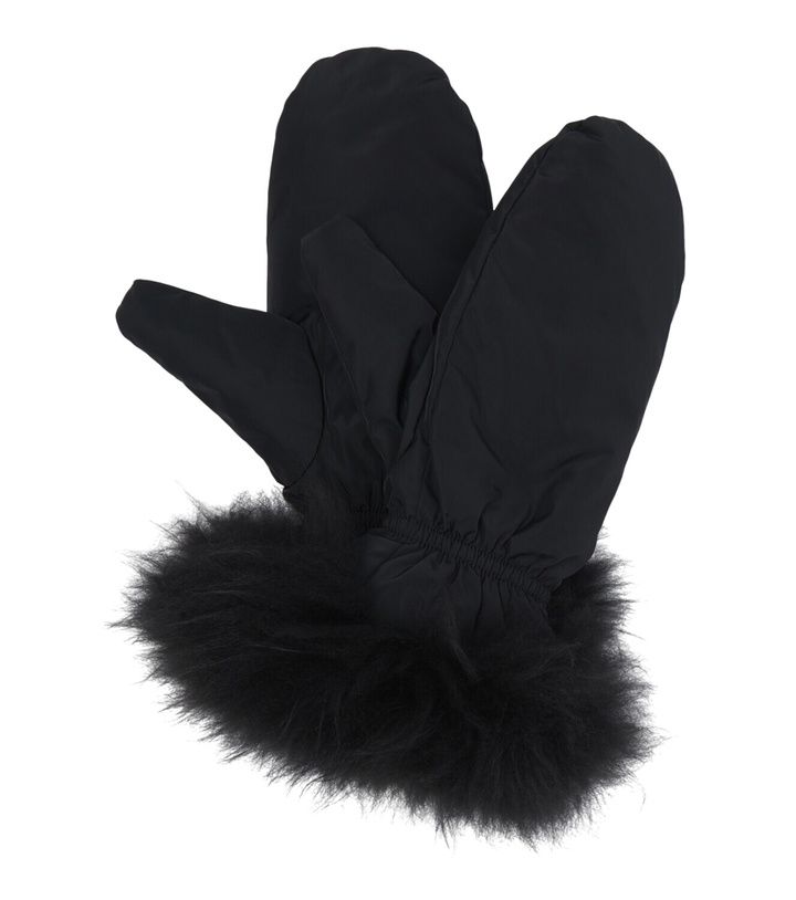 Photo: Yves Salomon Wool-trimmed down gloves