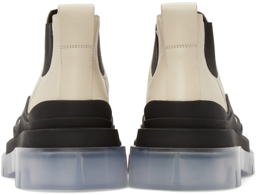 Bottega Veneta Off-White Low 'The Tire' Chelsea Boots Bottega Veneta