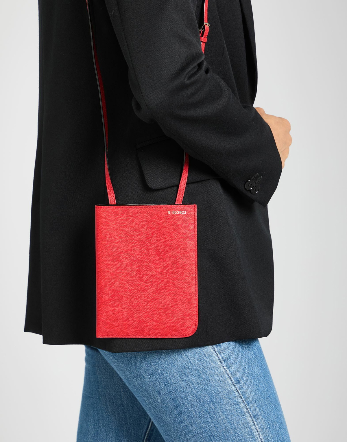 Valextra Womens Cross-body bag in Red