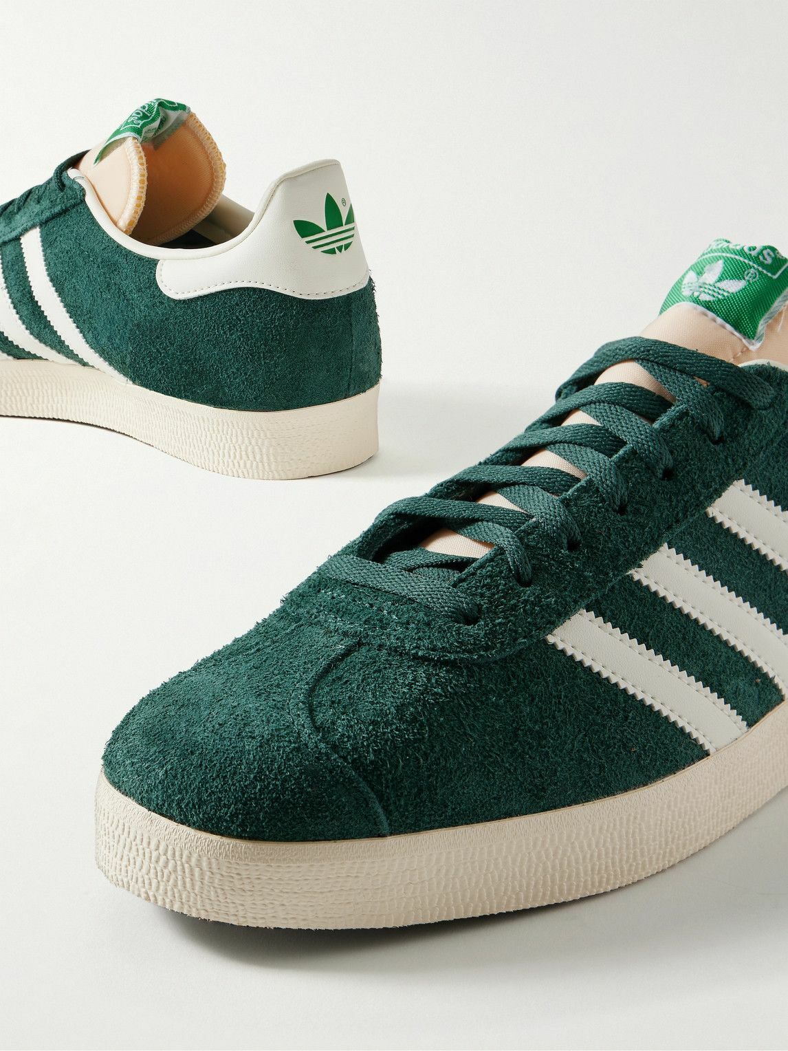 adidas gazelle silver green womens Gazelle Indoor Chalk White Sneakers main image 0