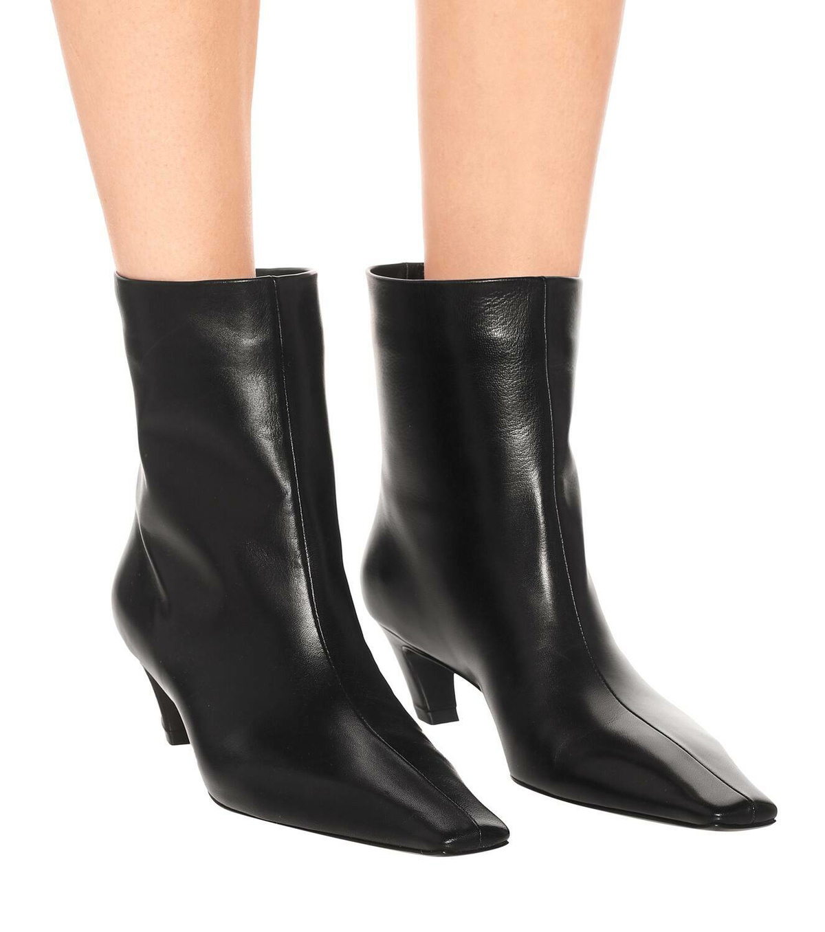 KHAITE アリゾナ レザー アンクルブーツ Khaite Arizona Bootie (Women) | Nordstrom