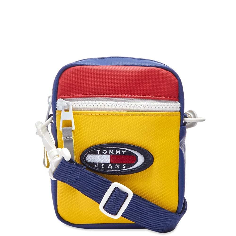 Photo: Tommy Jeans Summer Reporter Bag