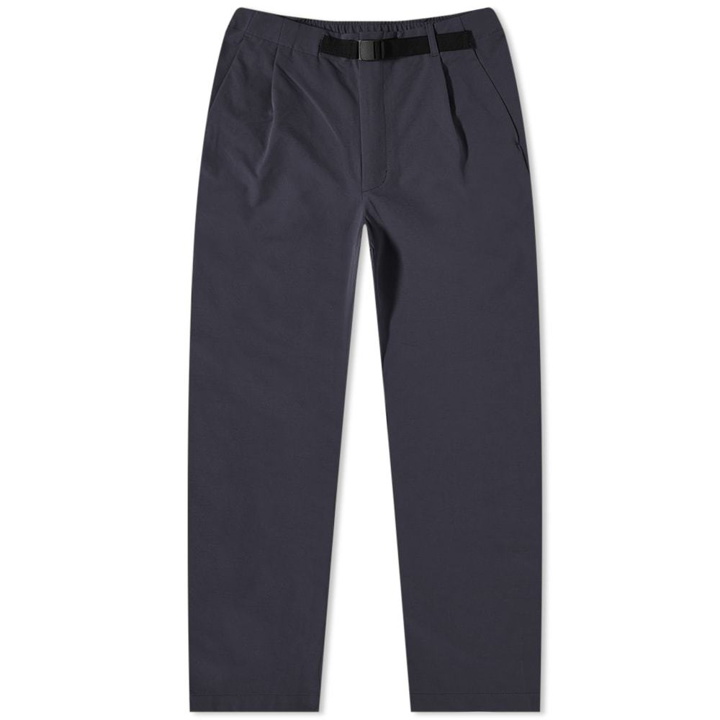 Photo: Goldwin One Tuck Tapered Stretch Pant