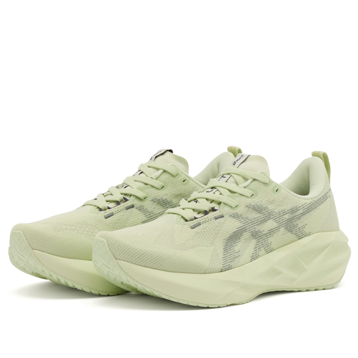 Asics Running NOVABLAST 5 in Whisper Green/Monument Blue