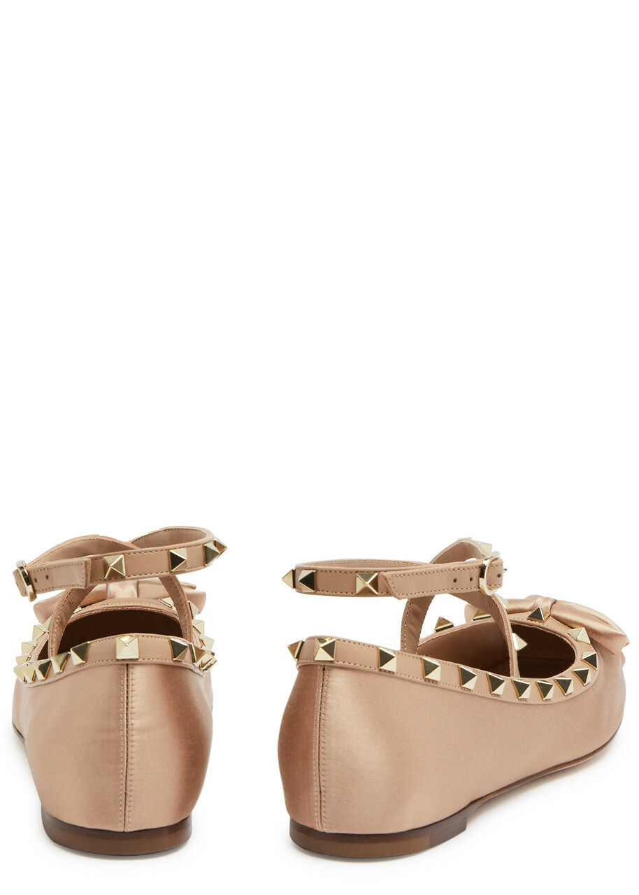フラットシューズ VALENTINO GARAVANI Woman Ballet flats Nude 6W2S0HB6XGR GF9 Valentino Garavani Rockstud Satin Ballet Flats Nude