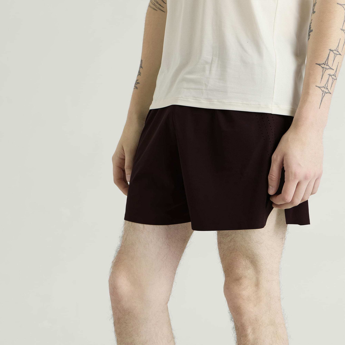 SOAR Men's Run Shorts in Burgundy