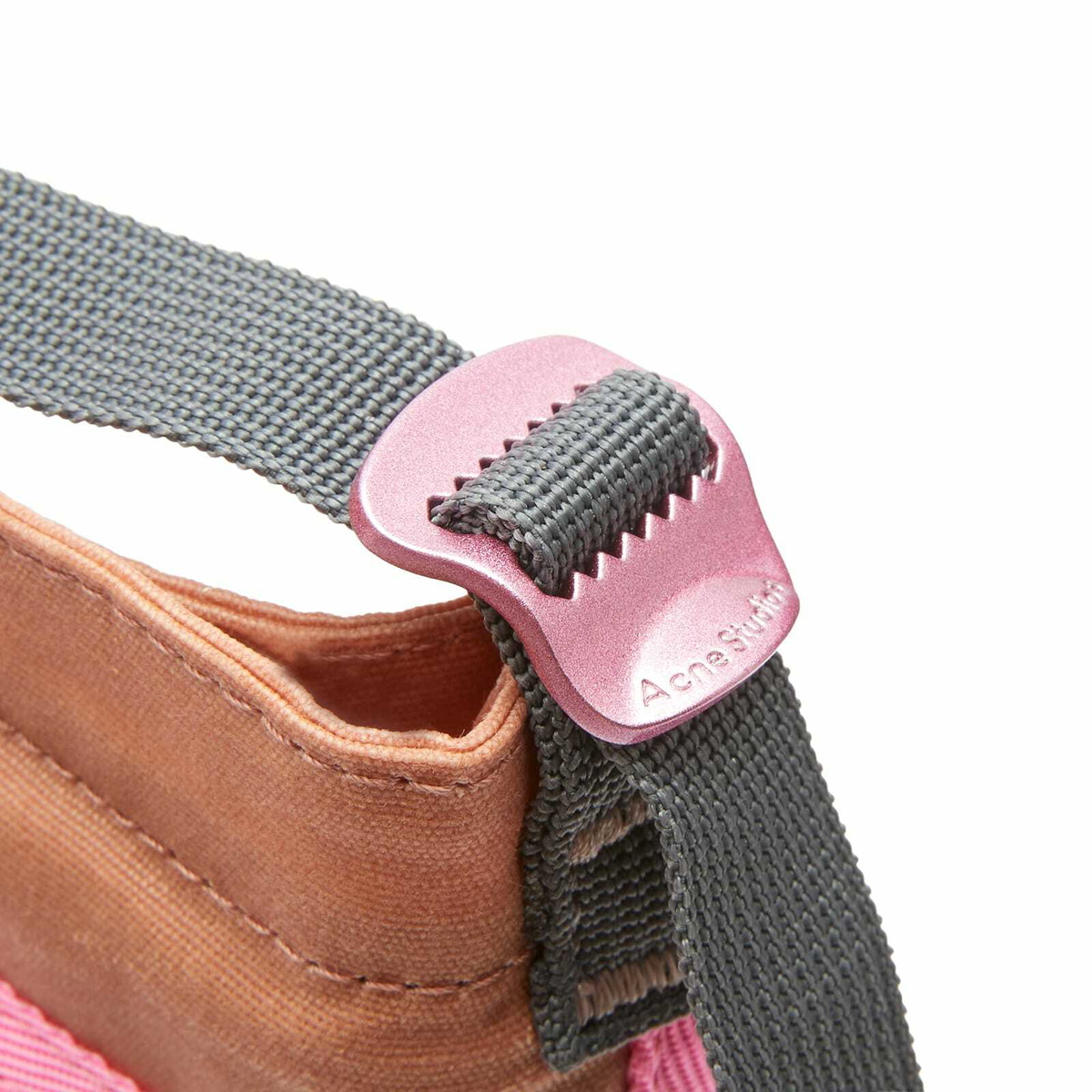 【ACNE STUDIOS】Andemer Wax クロスボディバッグ Acne Studios Men's Andemer Wax Cross Body Bag in Pink/Fluo