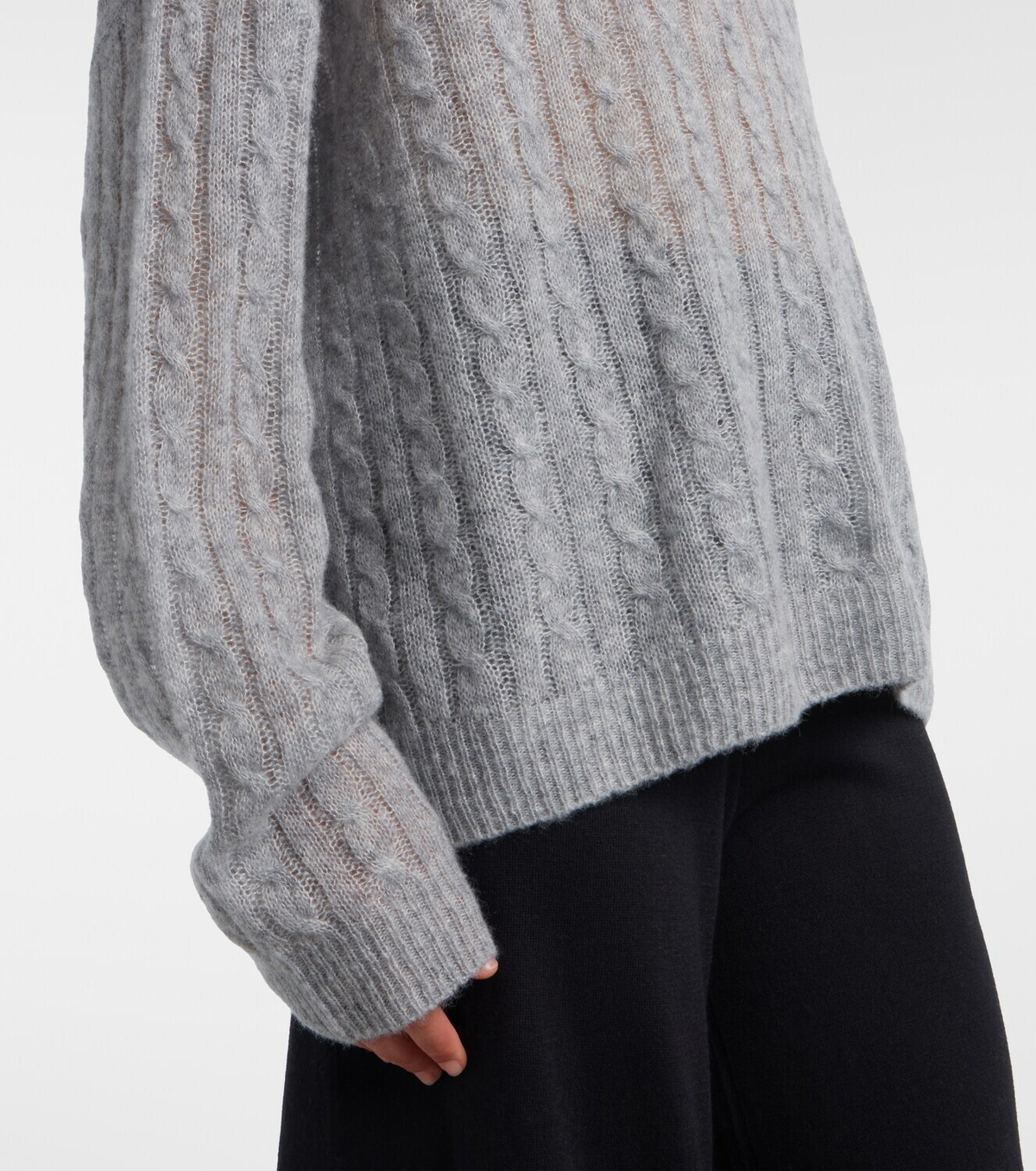 Lisa Yang Amabel cable-knit cashmere and silk sweater