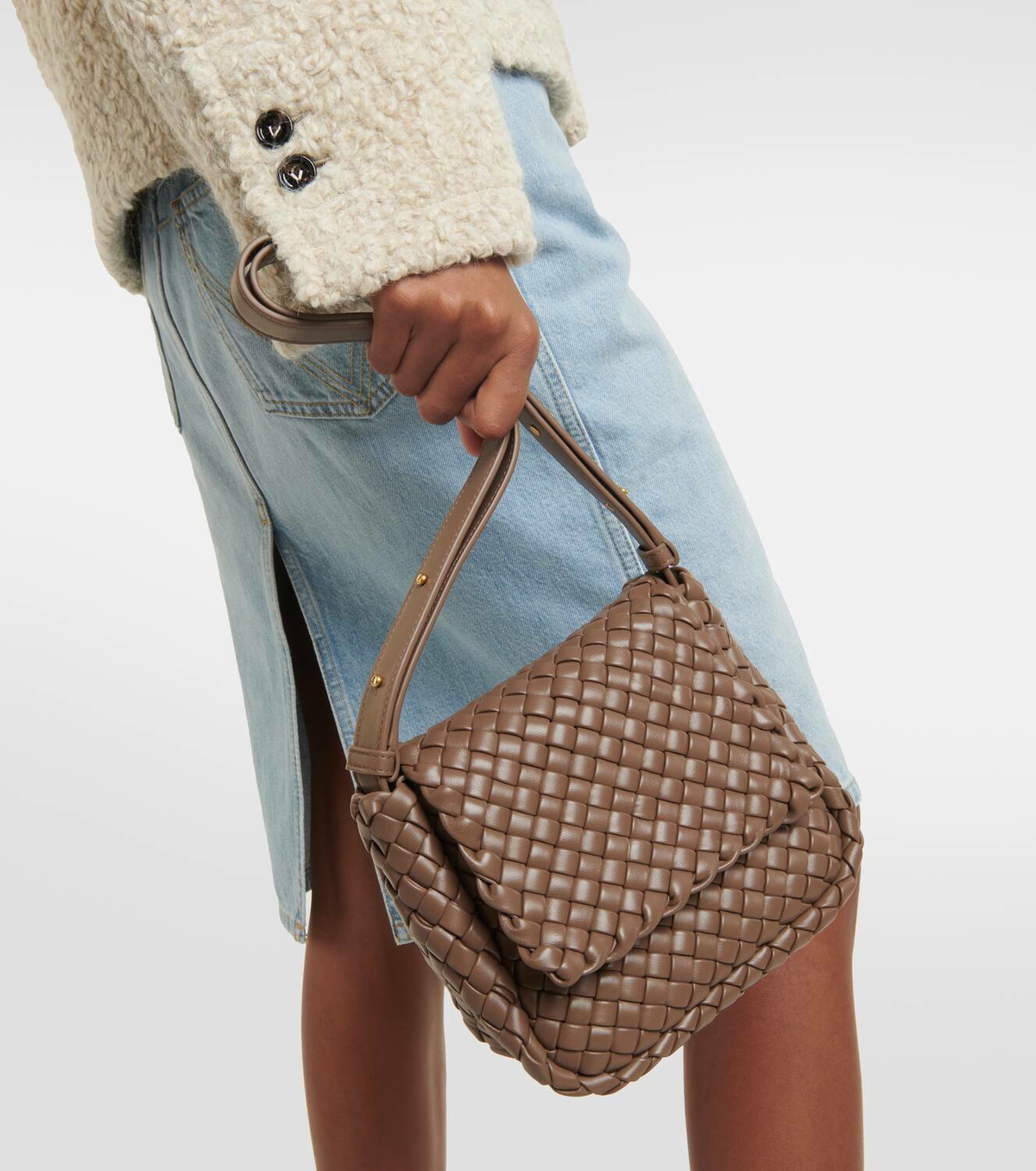 【関税&送料込】Bottega Veneta Chocolate Nappa Leather Cobbl Bottega Veneta Cobble Mini leather shoulder bag Bottega Veneta